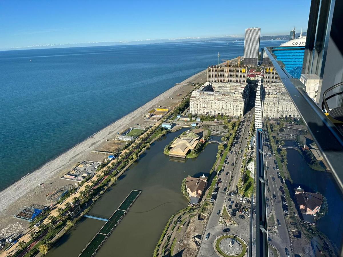 Orbi City Amazing Apartments Batumi Exterior photo